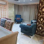 شقة مفروشة ديلوكس في جامعة الدول بالمهندسين
