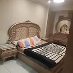 شقة مفروشة ديلوكس في جامعة الدول بالمهندسين